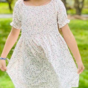 Kids Floral Dress With Puff Sleeves NEW!
